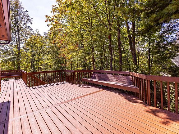 4th image of 11359 Terwilligers Valley Ln