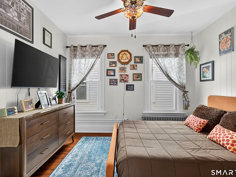 832 State St #2 — Photo 9