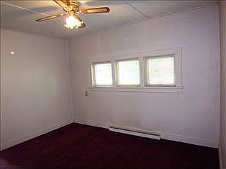 5th image of 709 E Bristol St