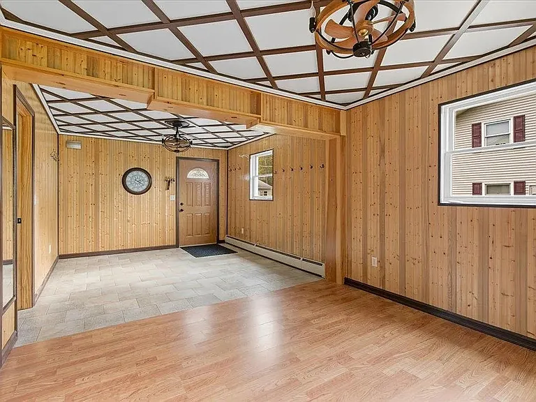 89 Oakwood Dr — Photo 15