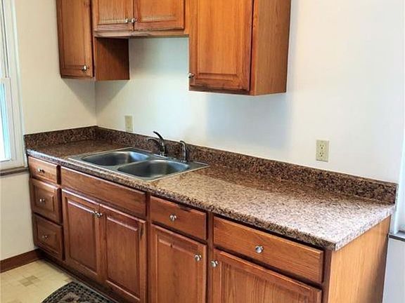 4th image of 12414 Garland Ave