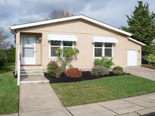 4055 Royal Ave Space 90, Eugene, OR 97402