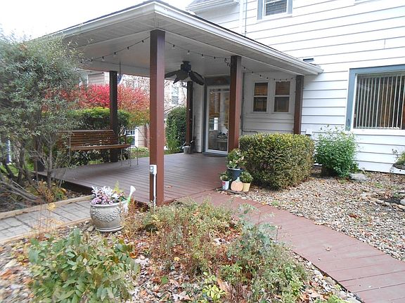3rd image of 414 Cowell Ave