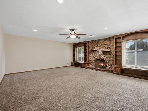5th image of 1204 N Armstrong Ct