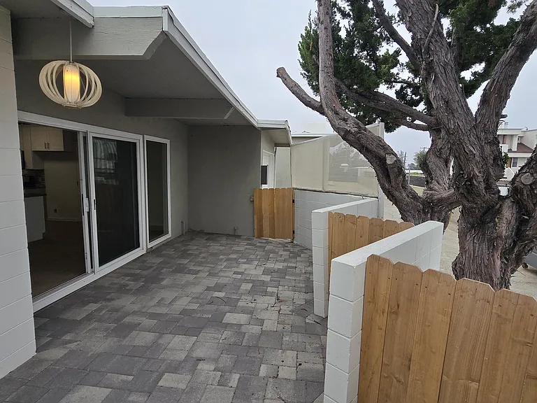2688 Lake Ave — Photo 22