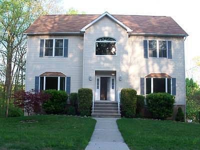 2nd image of 53 Elizabeth St