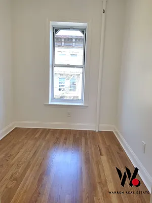 Rented by Warren T Real Estate Corp. | media 32