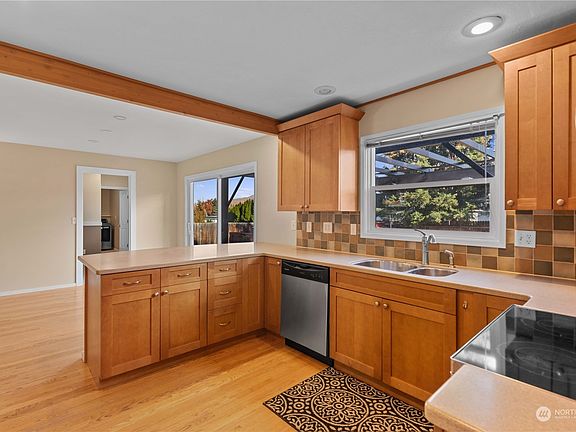 5th image of 21 N Elliott Avenue