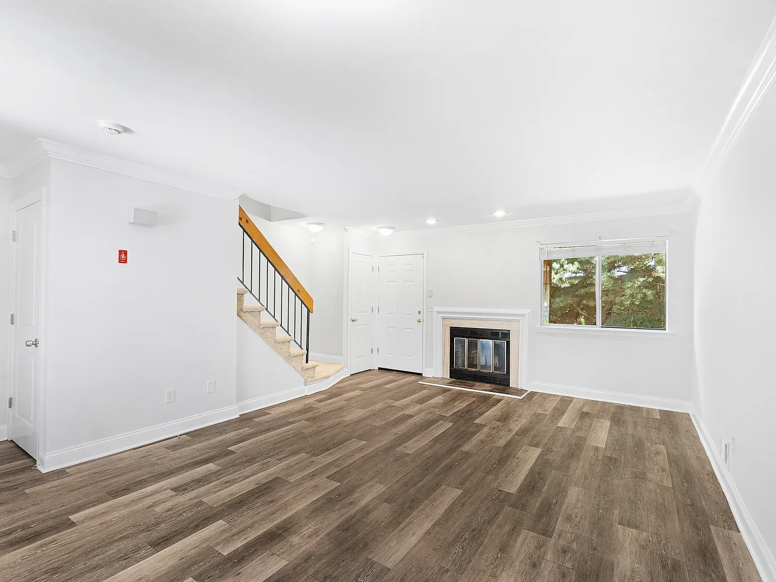 2 bed, 1.5 bath, $2,695 — Photo 4