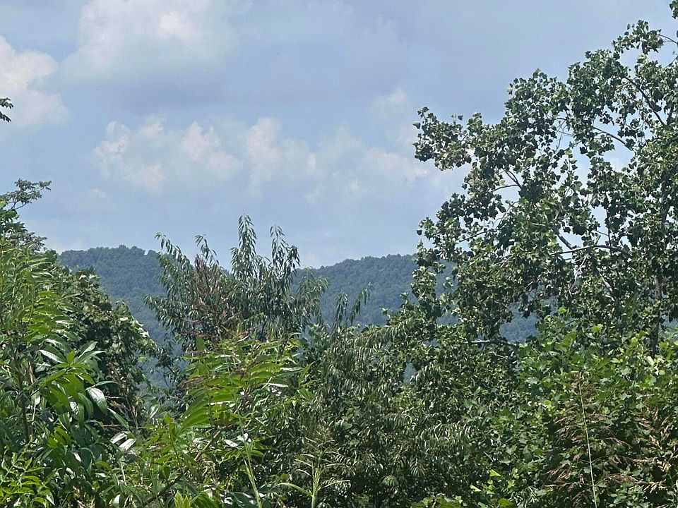 1st image of 560 Low Valley Rd