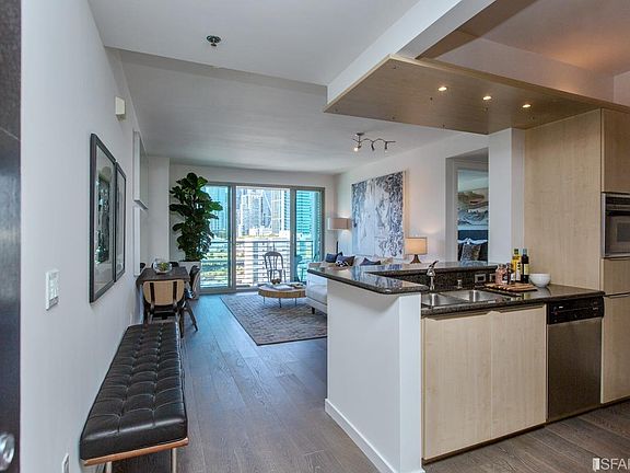2nd image of 219 Brannan St Unit 15B