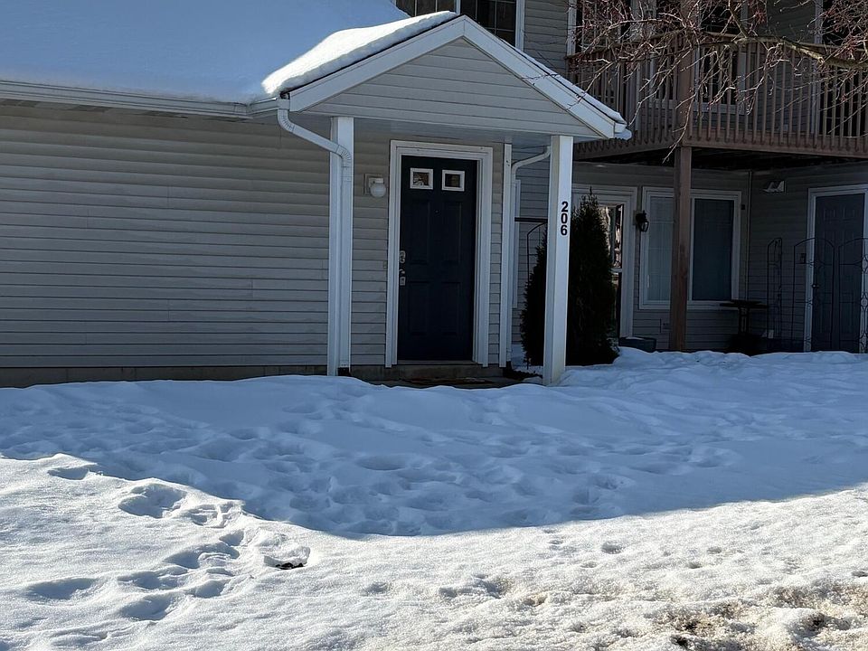 1st image of 206 Hunters Ln NE #30