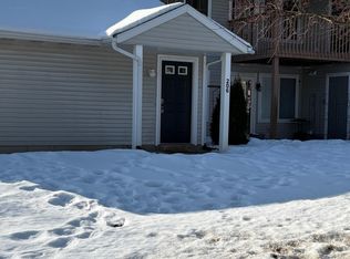 206 Hunters Ln NE #30, Rockford, MI 49341