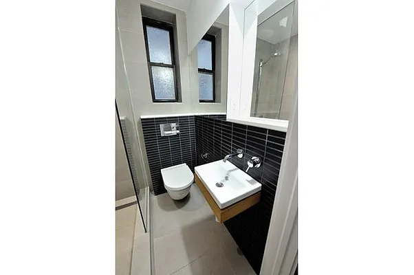 Rented by Aether Property Group | media 18