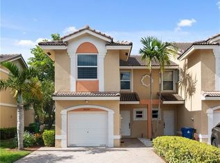 9029 NW 55th Ct, Sunrise, FL 33351