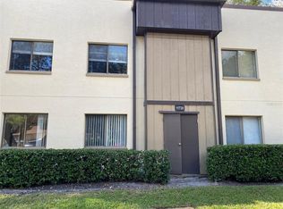 11720 Raintree Lake Ln APT B, Temple Terrace, FL 33617