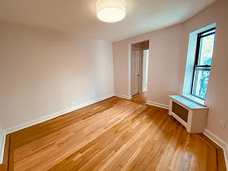 Rented by Metropolis Real Estate of Manhattan