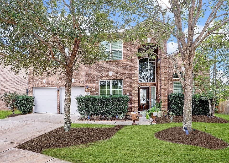 1st image of 26739 Richwood Oaks Dr