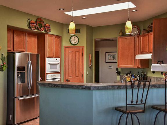 4th image of 1351 S Placita Brisa Serena