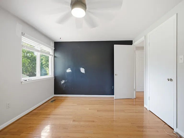 10805 Southall Dr — Photo 17