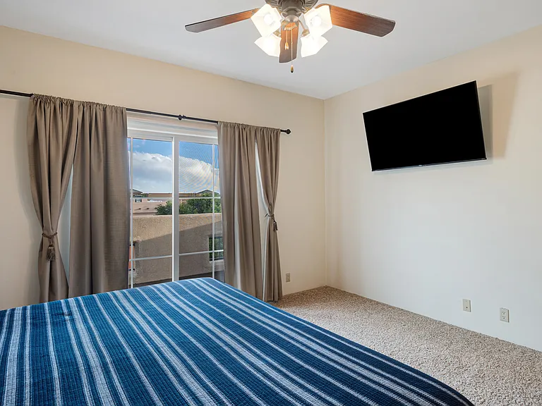 8860 Desert Fox Way NE — Photo 40