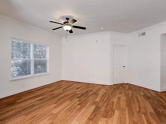 4th image of 2203 Dorrington St APT 106