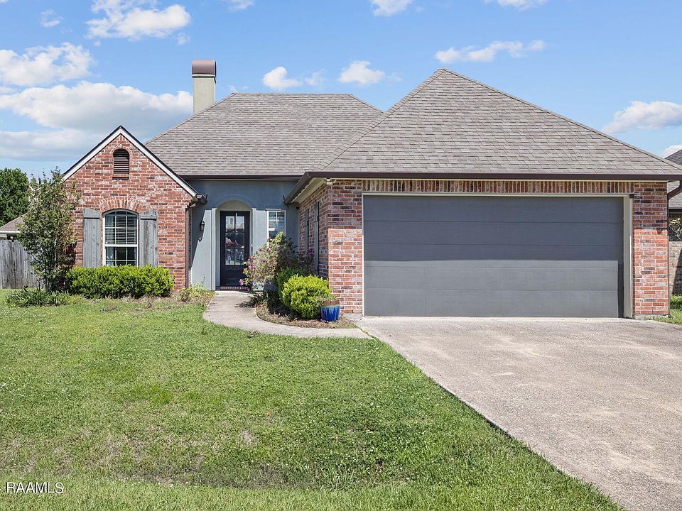 1st image of 105 Blackwater River Dr