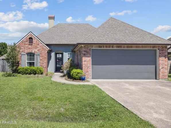 105 Blackwater River Dr, Lafayette, LA 70508