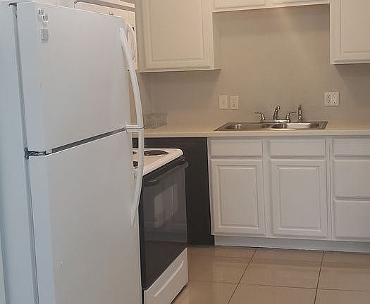 3rd image of 5562 5th Ave N Unit A