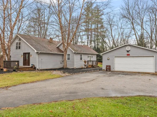 405 E 900 N, La Porte, IN 46350