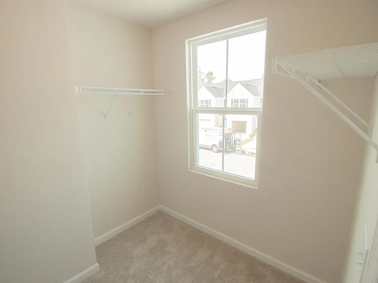 261 Christiana Ln #F — Photo 18