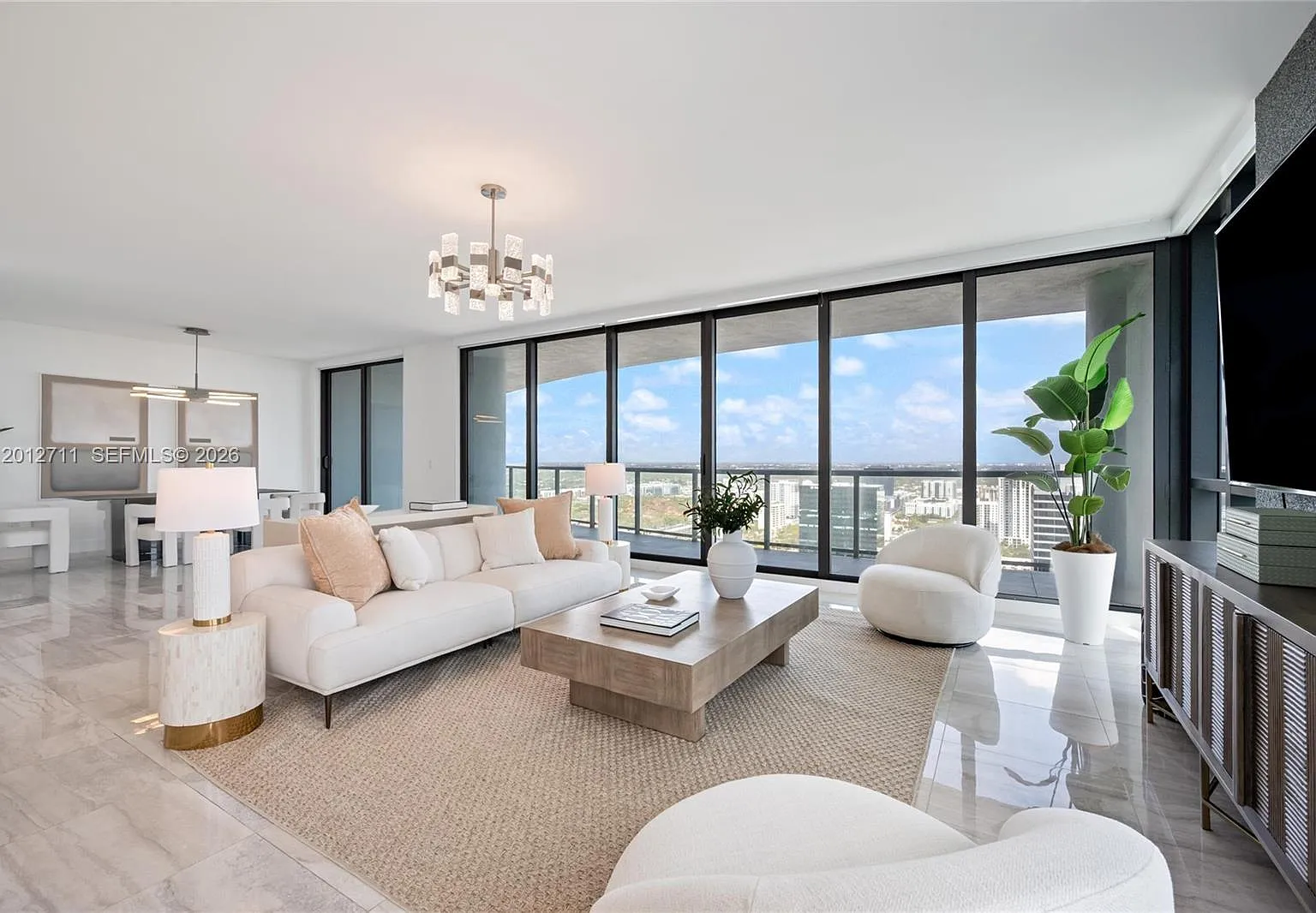 100 Las Olas Condo — Photo 2