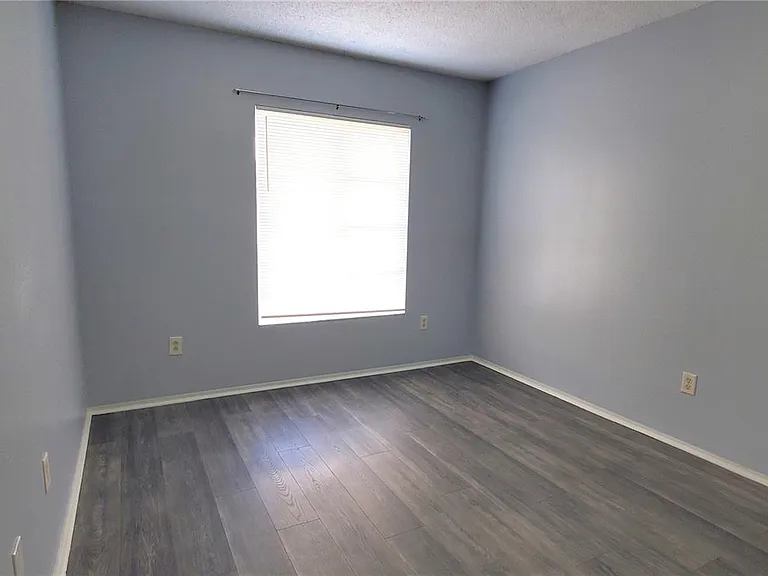 1661 Fluorshire Dr — Photo 28