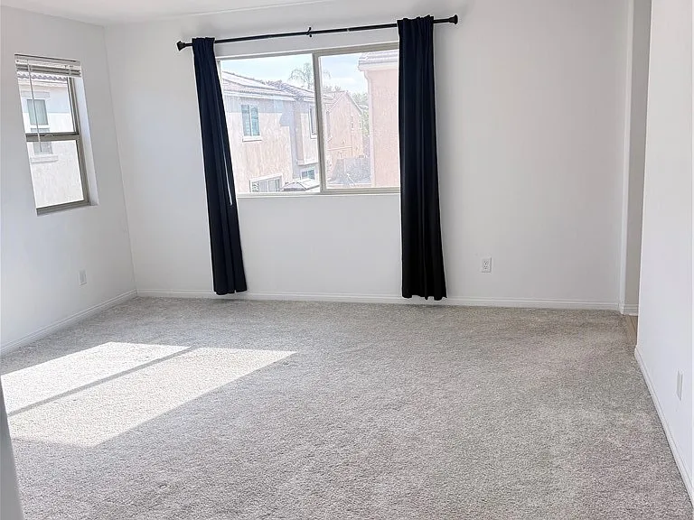 729 Sumac — Photo 15
