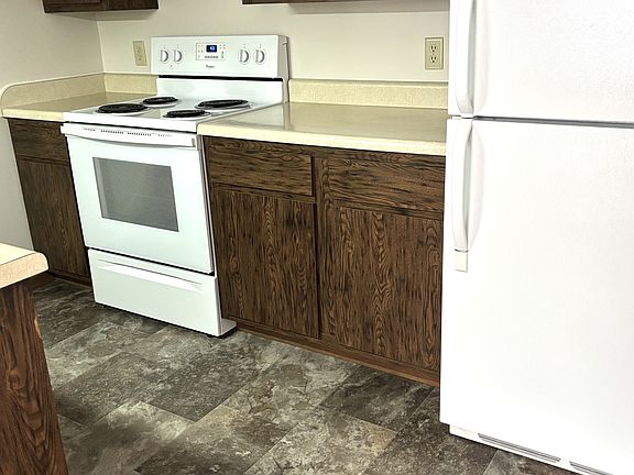 4th image of 109 4th Ave N #16055250