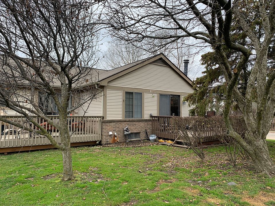 2nd image of 25228 Cape Ln