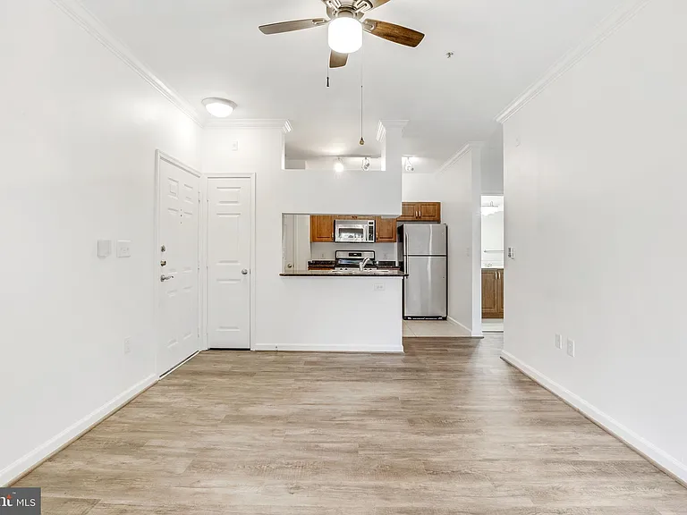 12929 Centre Park Cir #118 — Photo 16
