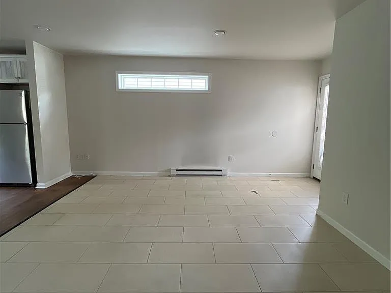 336 Park Pl — Photo 3