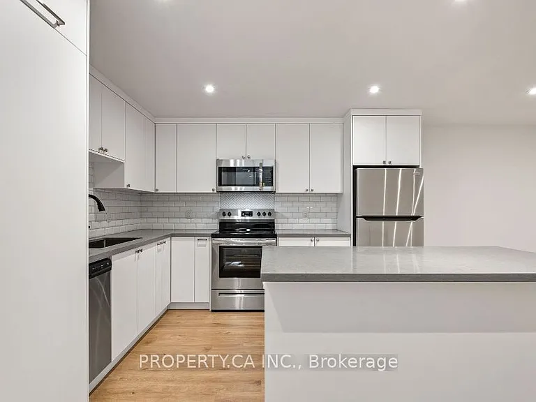 119 Invermay Ave — Photo 6