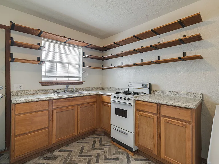 1133 Stubbeman Ave — Photo 13