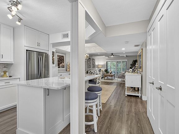4th image of 327 Southwind Drive #203