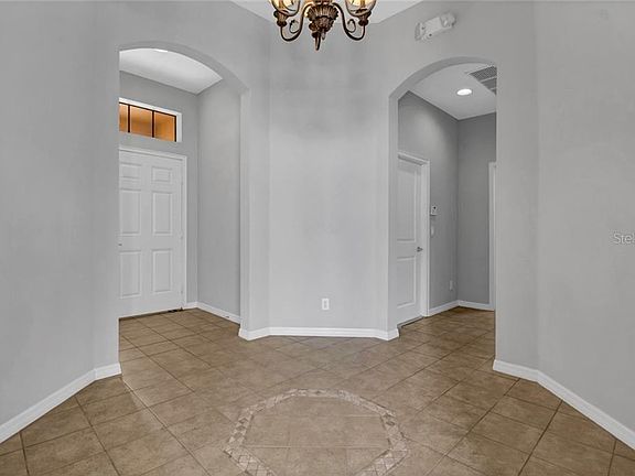 4th image of 357 Villa Sorrento Cir