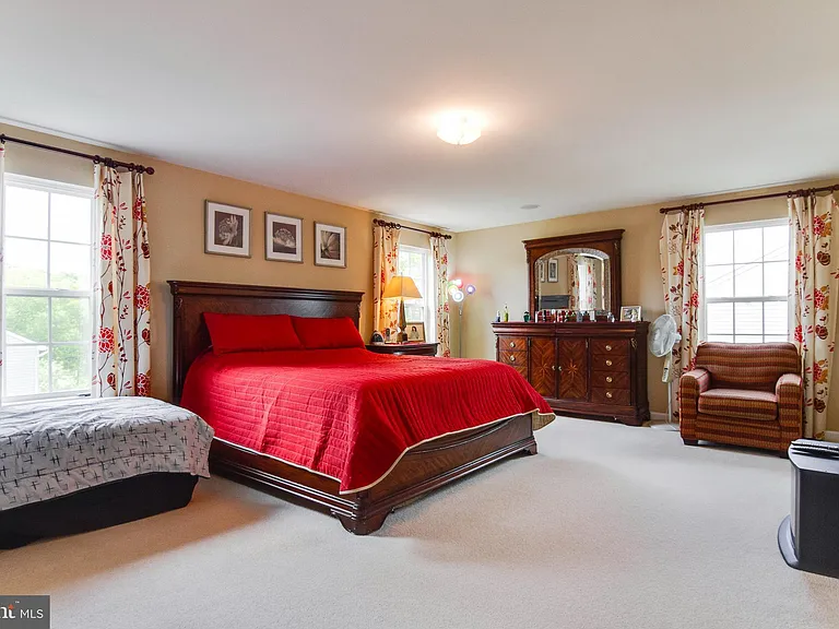46 Bismark Dr — Photo 15