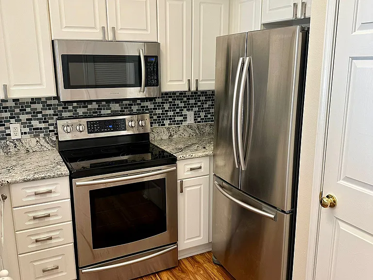229 Longview Ave #5301 — Photo 13