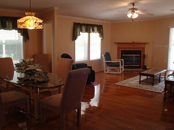 3rd image of 33749 Linda Ln