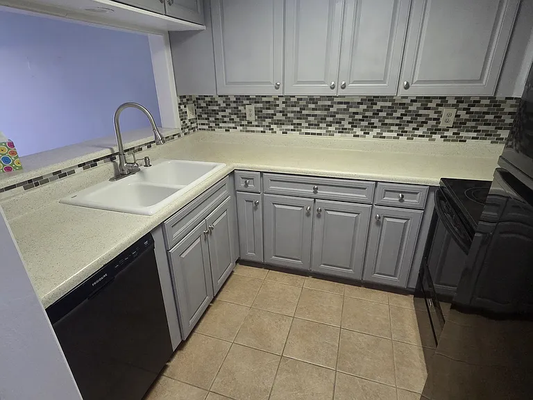 2029 Eastwood Rd #103 — Photo 8