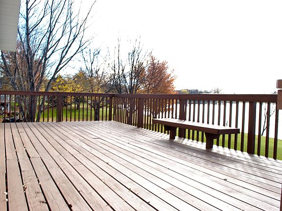5th image of 55 Northwood Dr