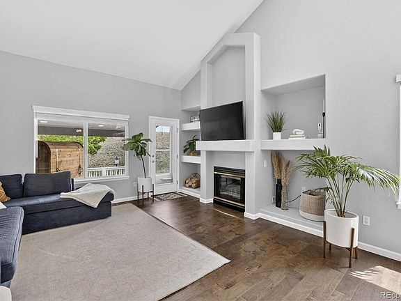 3rd image of 6818 Lupine Way