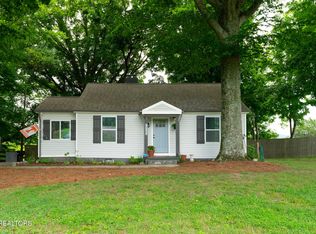 504 Sinking Springs Rd, Clinton, TN 37716