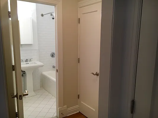 Rented by Stonehenge NYC LLC | media 27
